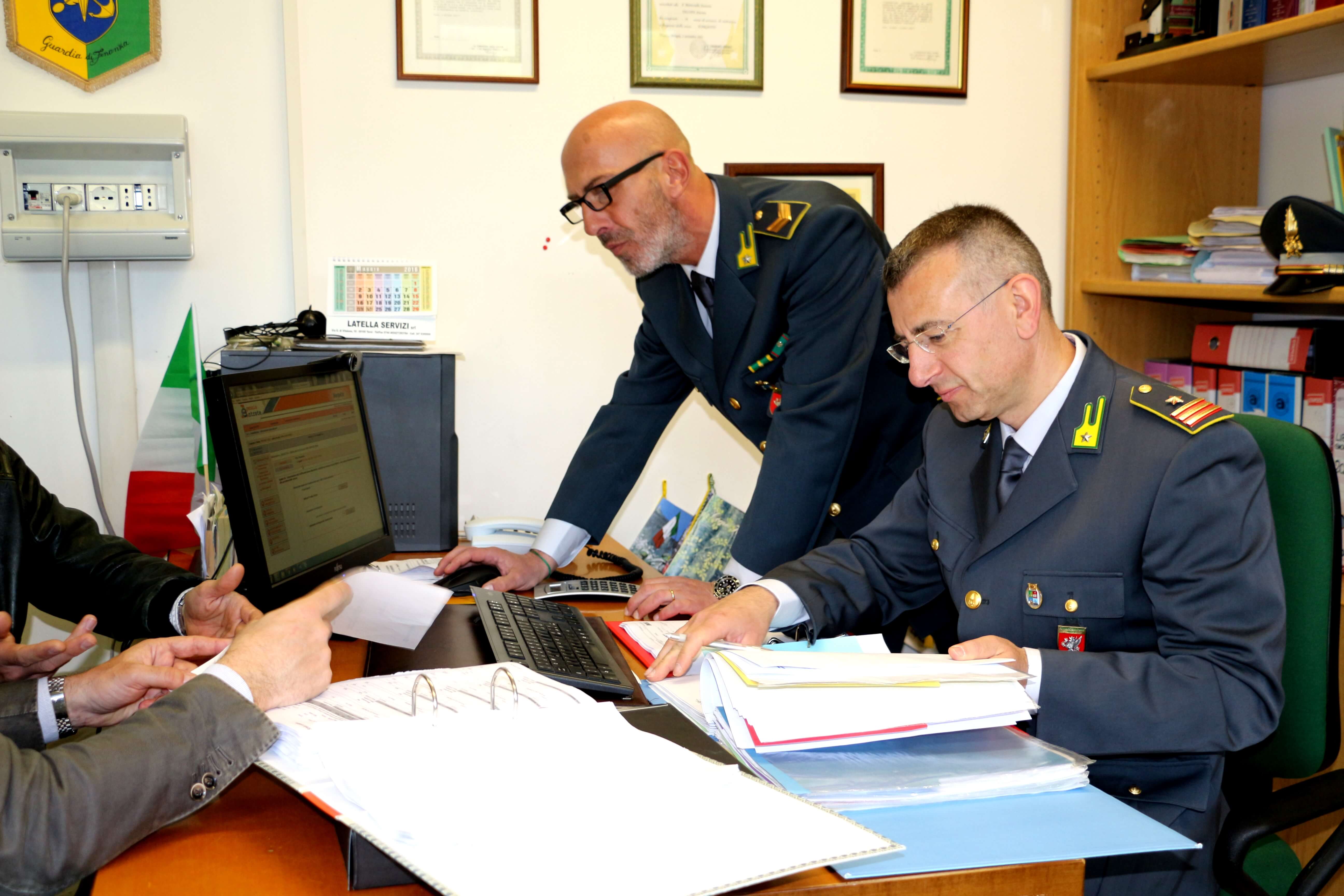 GUARDIA DI FINANZA: EVASIONE PER OLTRE 4 MILIONI D’EURO DI RICAVI, 750 MILA EURO DI IVA E SCOPERTI 125 LAVORATORI IN NERO ED IRREGOLARI NEL CORSO DI TRE VERIFICHE.