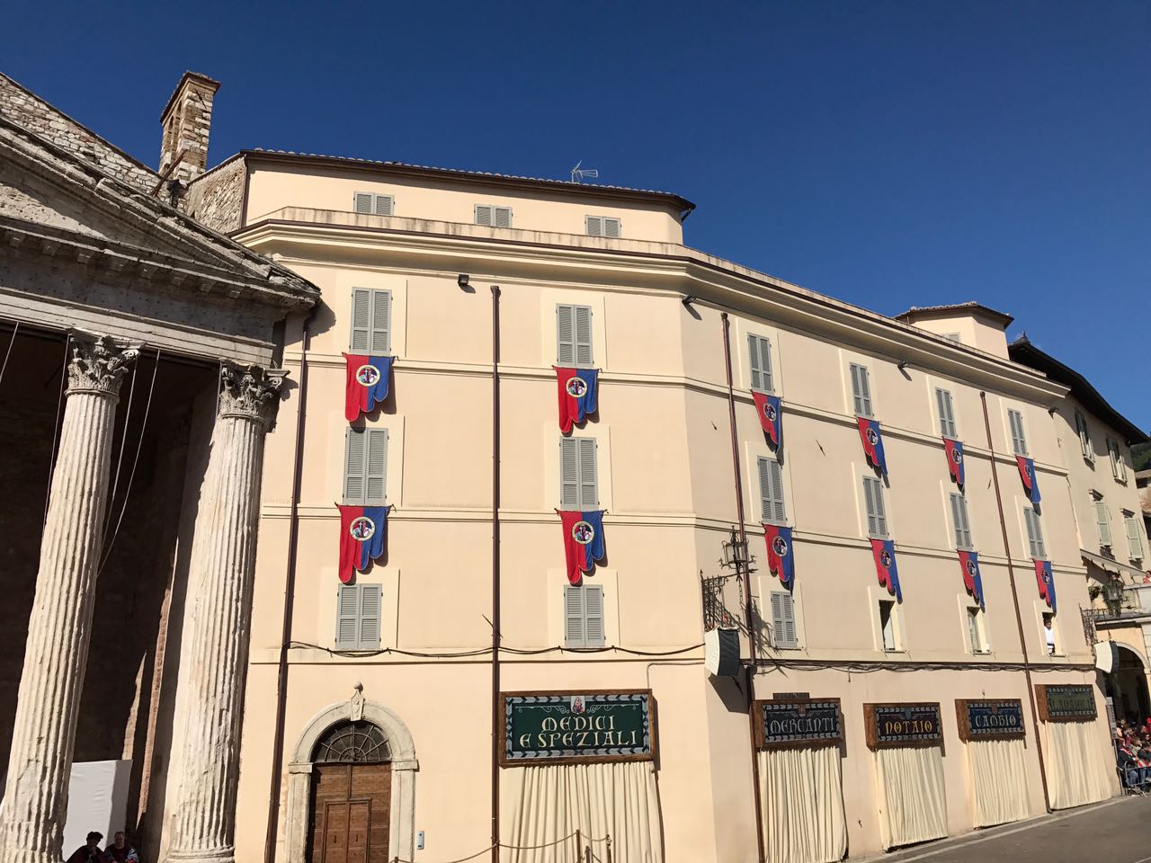 CALENDIMAGGIO NUOVE REGOLE PER IL CONSUMO DI ALCOLICI.