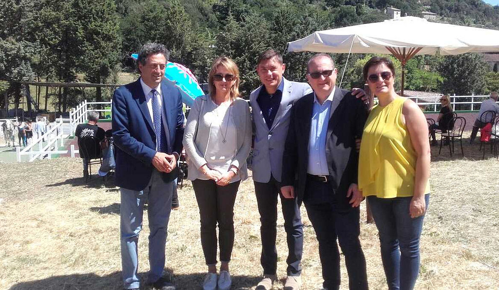 AMBIENTE: “IL CAMPO DI ALLENAMENTO IPPICO DI ORVIETO PRIMO ESEMPIO DI STRUTTURA RICICLATA IN ITALIA” – NOTA DI CASCIARI (PD).