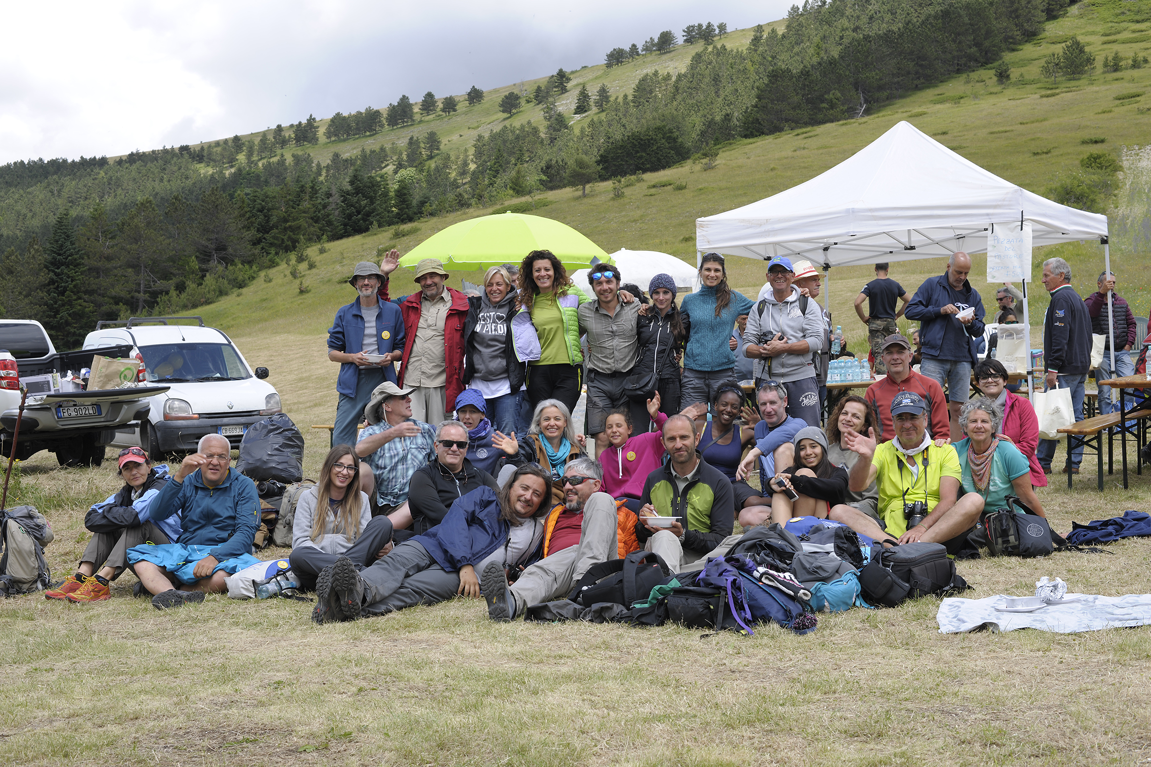 I SIBILLINI CONQUISTANO IL CUORE DEGLI ESCURSIONISTI: IL TREKKING CONSAPEVOLE FA CENTRO.