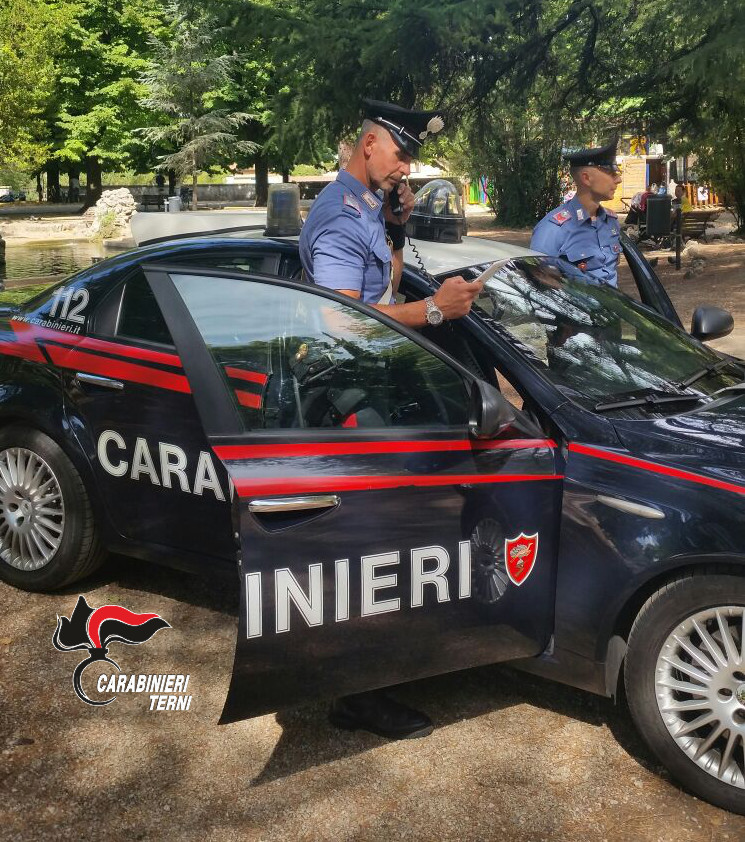 TERNI, SERVIZI DI CONTRASTO ALLA MICROCRIMINALITA’ NEL CENTRO STORICO: L’ARMA RISPONDE CON ARRESTI, DENUNCE E SEGNALAZIONI.