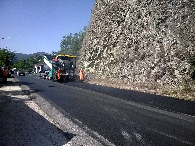 VIABILITA’, TERMINATI SU SR ORTANA (NARNI) E SR 205 AMERINA (GUARDEA E BASCHI): RIFATTI TRATTI PAVIMENTAZIONE E BARRIERE PROTEZIONE.