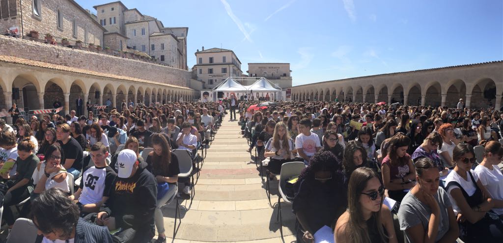 LE SFIDE DEL DIGITALE, BASILICA SAN FRANCESCO IN FIBRA OTTICA