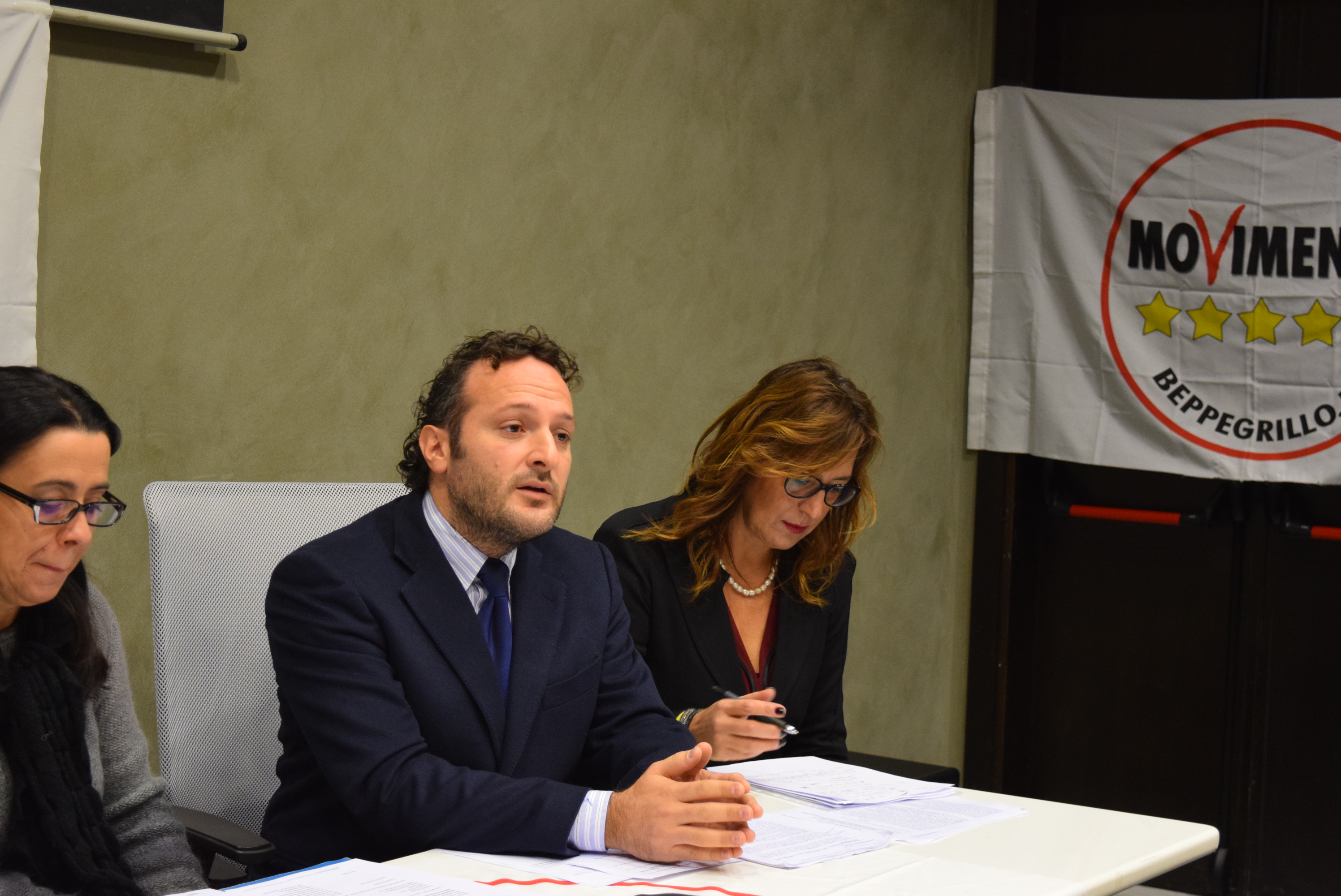 TERREMOTO: “LA REGIONE RICHIEDA SUBITO LA SOSTITUZIONE O IL COMMISSARIAMENTO DI CHI NON SA REALIZZARE LE CASETTE” – NOTA DI LIBERATI E CARBONARI (M5S)
