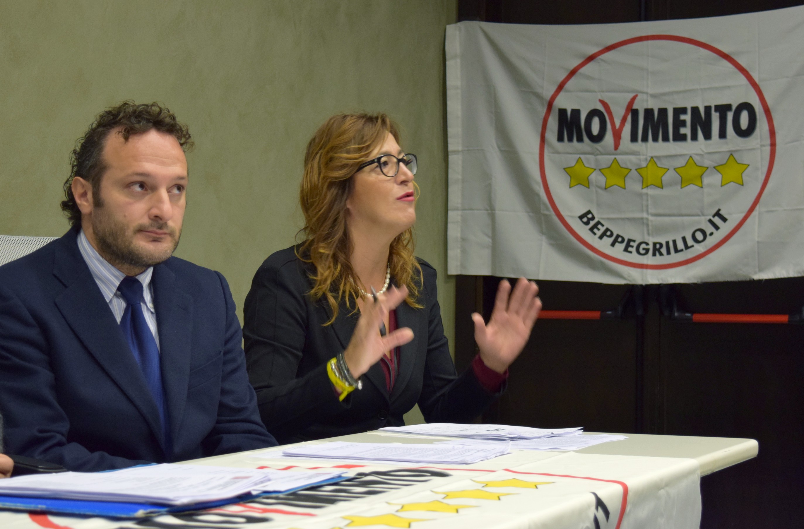 TERREMOTO: “MILLE CRITICITÀ DEL POST SISMA, FARE CHIAREZZA SU MACERIE, ‘DELTAPLANO’ E ABITAZIONI DI EMERGENZA A CASTELLUCCIO DI NORCIA” – LIBERATI E CARBONARI (M5S) ANNUNCIANO UNA INTERROGAZIONE ALLA GIUNTA