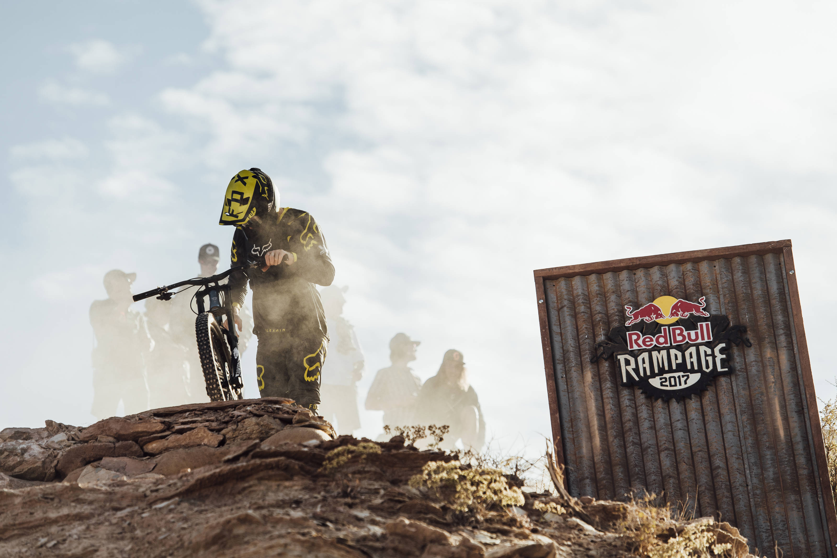QUESTA SERA LIVE SU RED BULL TV LO SPETTACOLO DELLA RED BULL RAMPAGE.