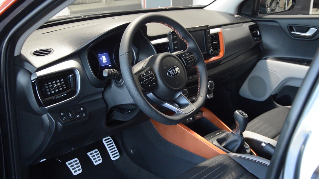AUTOMOTIVE, PORTE APERTE ALLA CENTRALCAR PER LA NUOVA KIA STONIC.