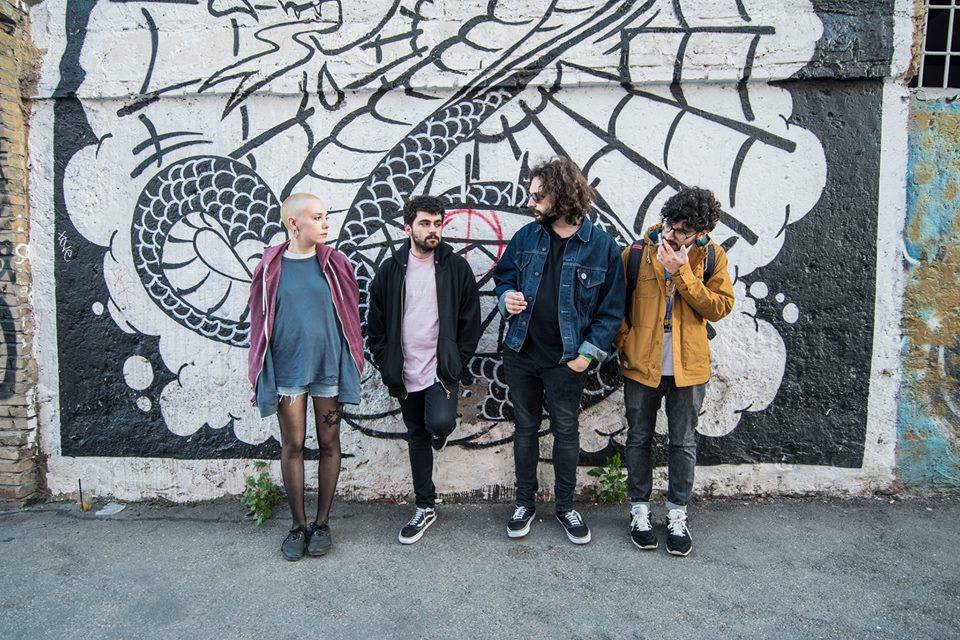 L’INQUIETUDINE POST PUNK DEI GOMMA AL SUPERSONIC MUSIC CLUB SABATO 11 NOVEMBRE. LE LODI DELLA CRITICA E L’INTERESSE DEL PUBBLICO: ECCO IL QUARTETTO “CULT” DELLA NEW WAVE ITALIANA.