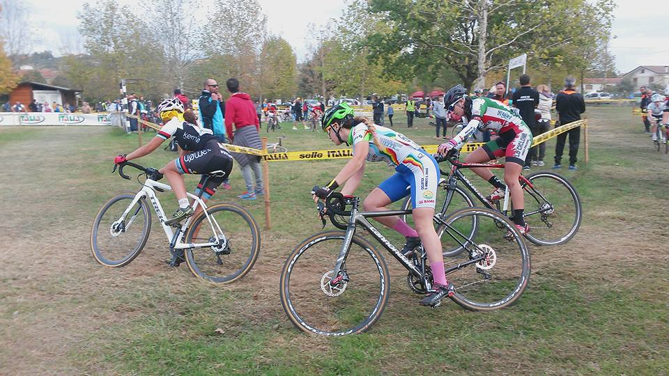 GS LU CICLONE: SUCCESSO E CONFERMA IN MAGLIA ROSA DI LETIZIA BRUFANI AL GIRO D’ITALIA DI CICLOCROSS.