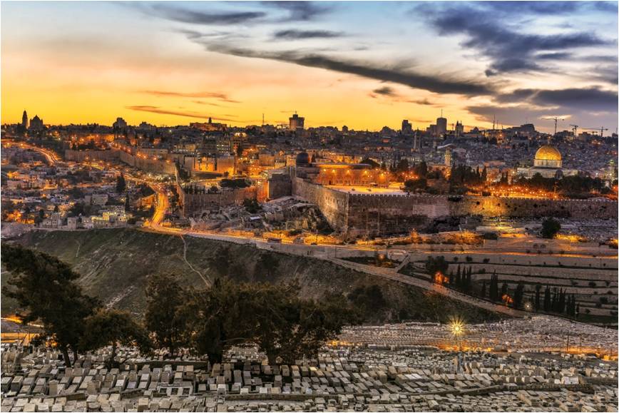 TEL AVIV E GERUSALEMME: PER ESPLORATORI DI LUOGHI E ANIME.