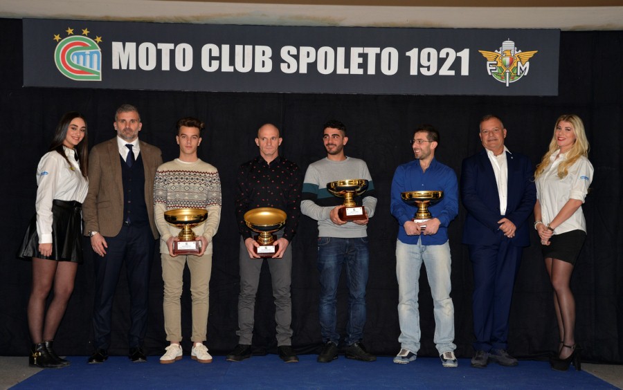 IN 300 A SPOLETO PER IL GRAN GALA’ DI FINE ANNO FIRMATO MOTO CLUB SPOLETO.