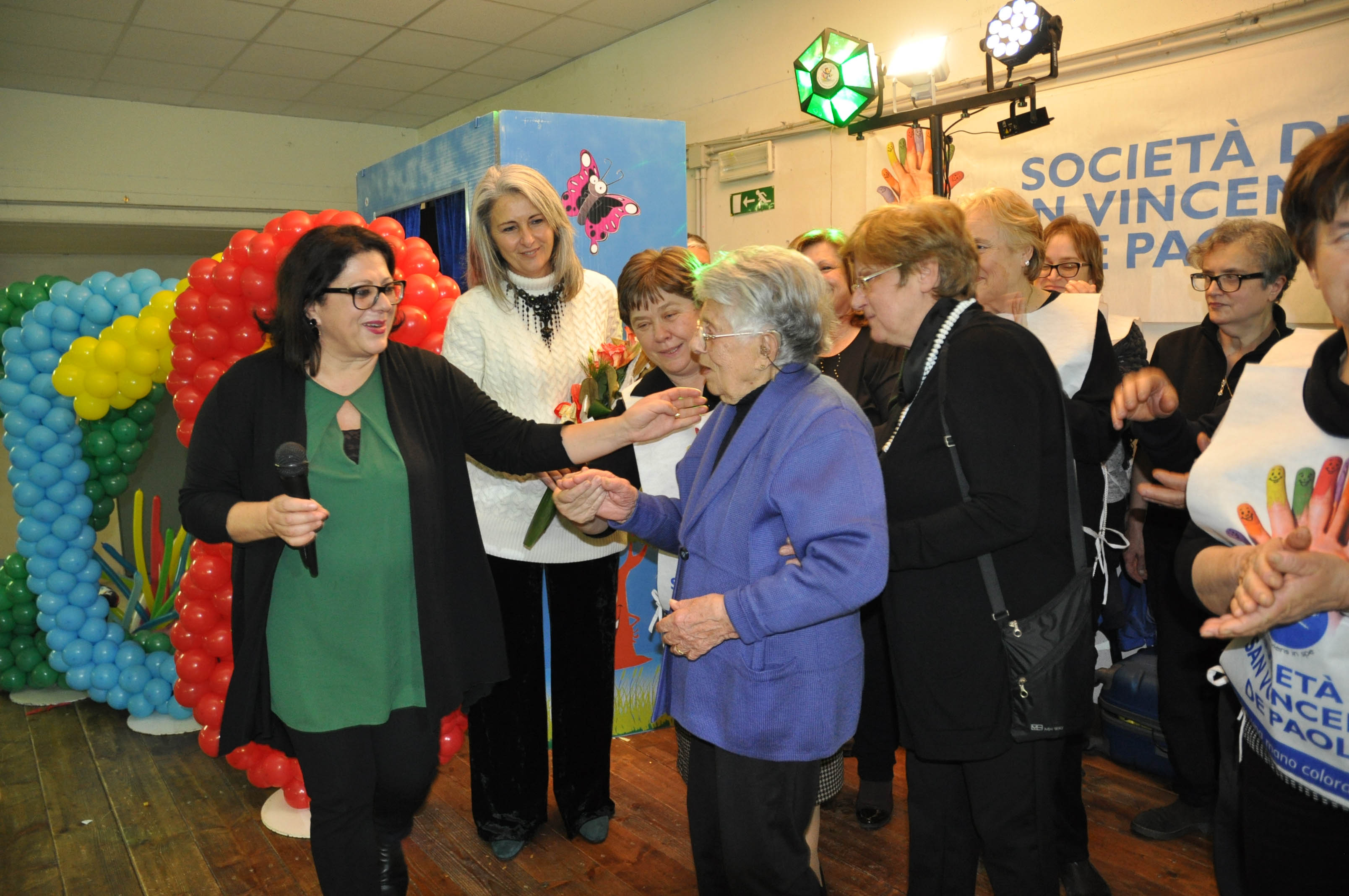 ASSOCIAZIONE SAN VINCENZO DE PAOLI – IN 300 A FESTEGGIARE LA BEFANA.