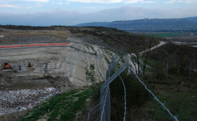 IL RINVIO È LA POLITICA DEI RIFIUTI DEL GOVERNO DELLA REGIONE UMBRIA A GUIDA LEGHISTA
