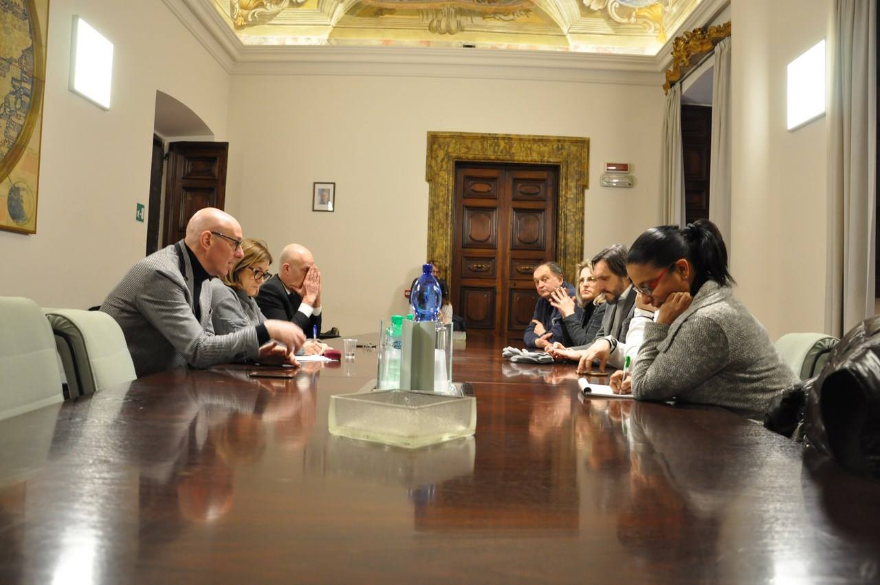 TAGINA, INCONTRO A PALAZZO DONINI CON SINDACATI E COMUNE DI GUALDO TADINO.