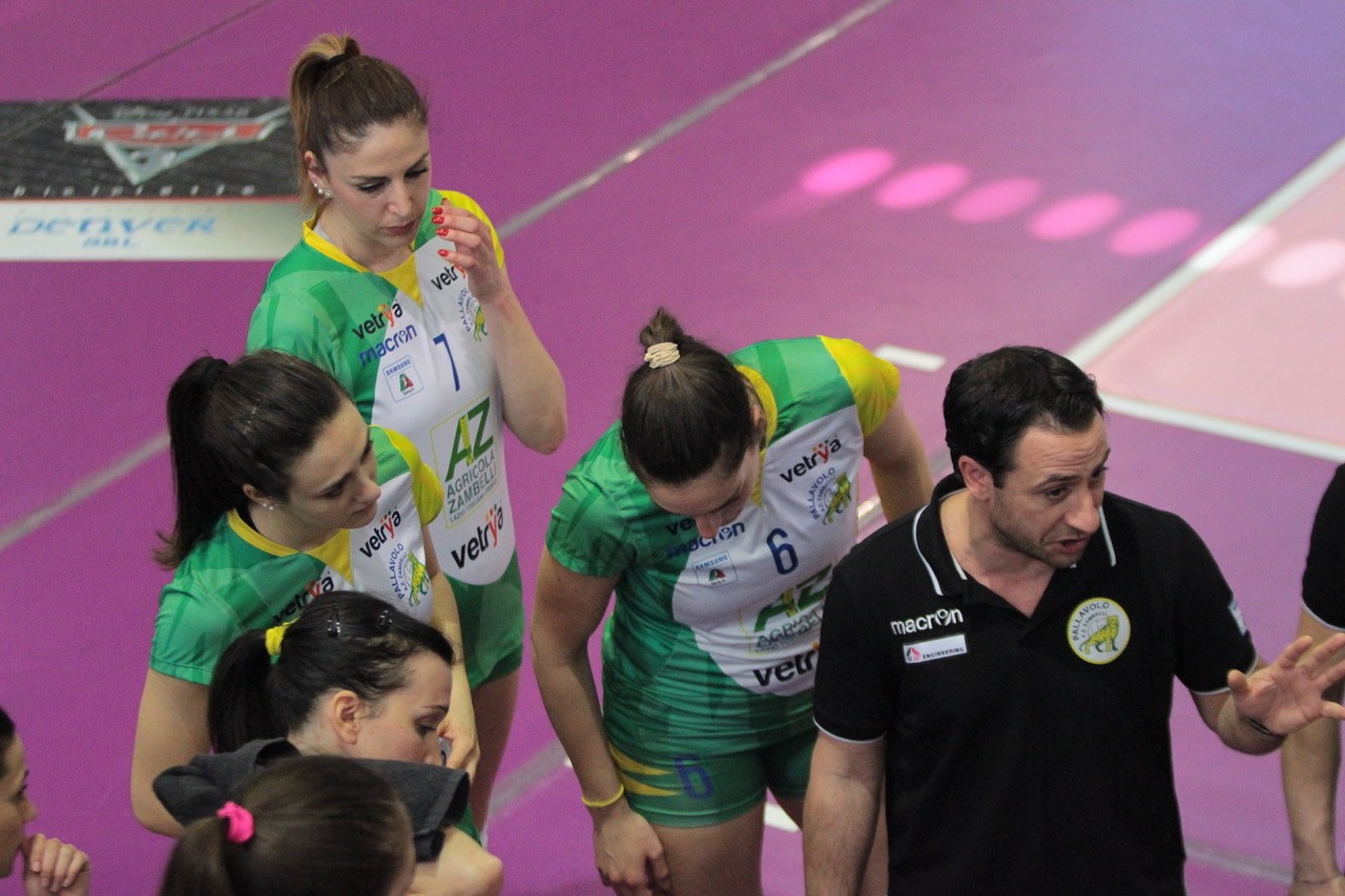 LA ZAMBELLI ORVIETO SCRIVE LA STORIA E VOLA IN SEMIFINALE, SCONFITTA MONDOVÌ