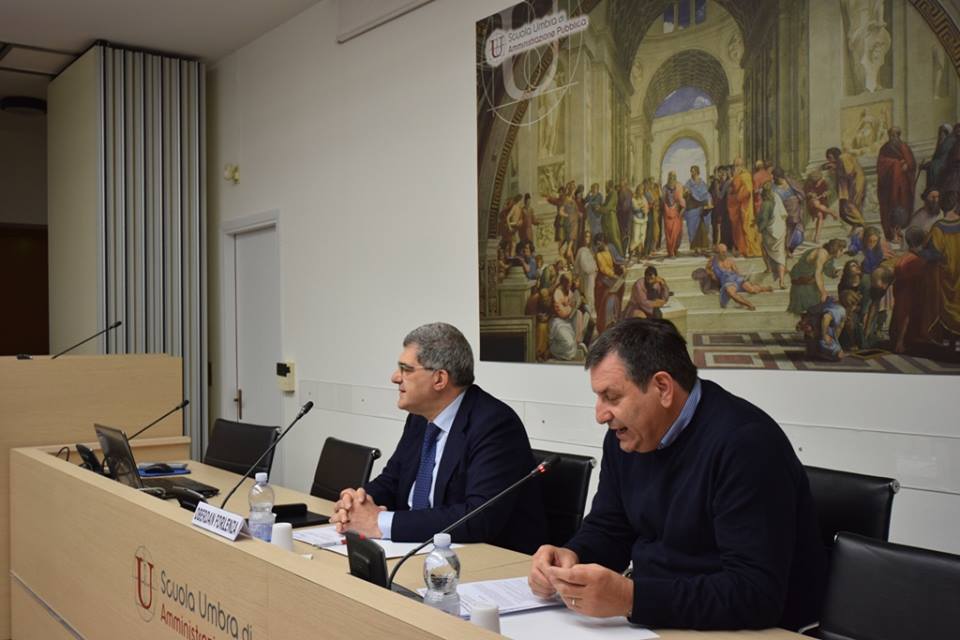 VILLA UMBRA, CORRETTA REDAZIONE ATTI AMMINISTRATIVI FAVORISCE DIALOGO TRA PUBBLICA AMMINISTRAZIONE E CITTADINI. OLTRE 100 ISCRITTI AL CORSO.