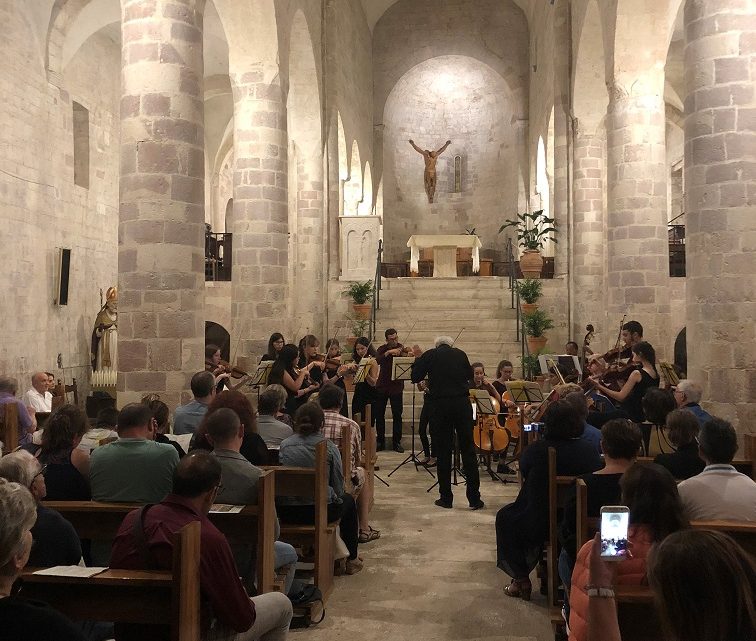 A GIANO DELL’UMBRIA ‘ARTE NEI CASTELLI’ TRA MUSICA ED ENOGASTRONOMIA.