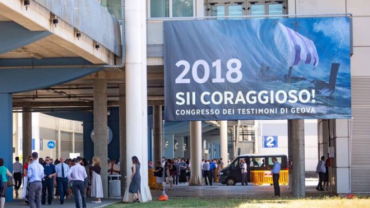 SII CORAGGIOSO ! L’IVITO DEI TESTIMONI DI GEOVA RISUONA DALLA NUOVA FIERA DI ROMA.