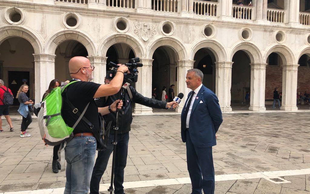 “CINETURISMO IN UMBRIA. LA PIATTAFORMA DEL SETTORE”: DOMANI A VENEZIA EVENTO A CURA DI UMBRIA FILM COMMISSION. PRESENTE ANCHE L’ASSESSORE PAPARELLI.
