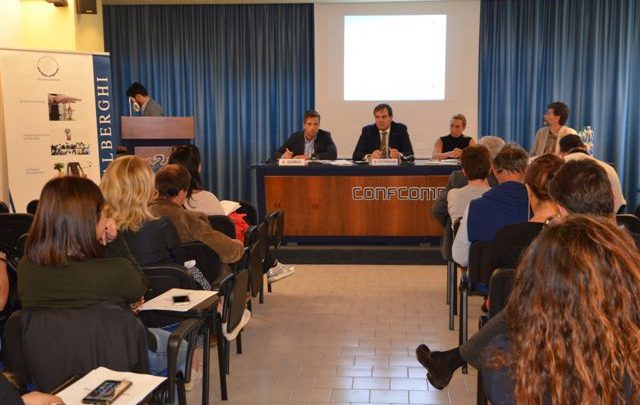 TURISMO IN UMBRIA, ANCORA SEGNALI POSITIVI MA VANNO SOSTENUTI CON MISURE STRUTTURALI. IL PUNTO NELL’ASSEMBLEA FEDERALBERGHI CONFCOMMERCIO A PERUGIA, CHE HA FORNITO ANCHE DATI PESANTI SUL “SOMMERSO TURISTICO”.