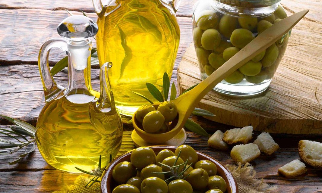 OLIO D’OLIVA, CROLLA LA PRODUZIONE NEL MEZZOGIORNO, SALE NEL CENTRO, IL NORD RECUPERA  DOPO LA BATOSTA 2021. IL BILANCIO NAZIONALE È -37% (-121MILA TONNELLATE DI PRODOTTO)