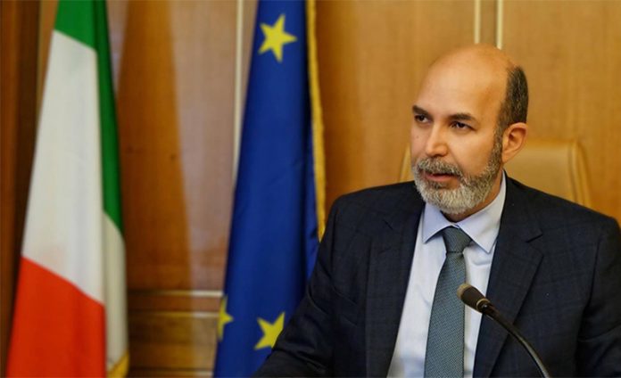 LA (FINTA) RETROMARCIA DI VITO CRIMI: “MAI PARLATO DI AZZERAMENTO DEL FONDO ALL’EDITORIA”.