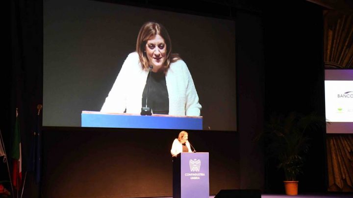 PRESENTATA INDAGINE “IL VALORE DELLA PICCOLA IMPRESA IN UMBRIA” PROMOSSA DA CNA, CONFCOMMERCIO E CONFARTIGIANATO; PRESIDENTE MARINI: REGIONE AL VOSTRO FIANCO.