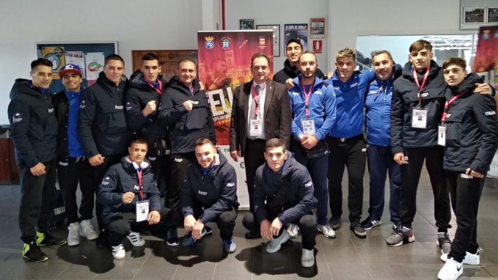 CAMPIONATI UE 2018 – DAY 1 DI SERIO VOLA NEI QUARTI 56 KG, OUT CAPPAI NEI 52 KG #ITABOXING