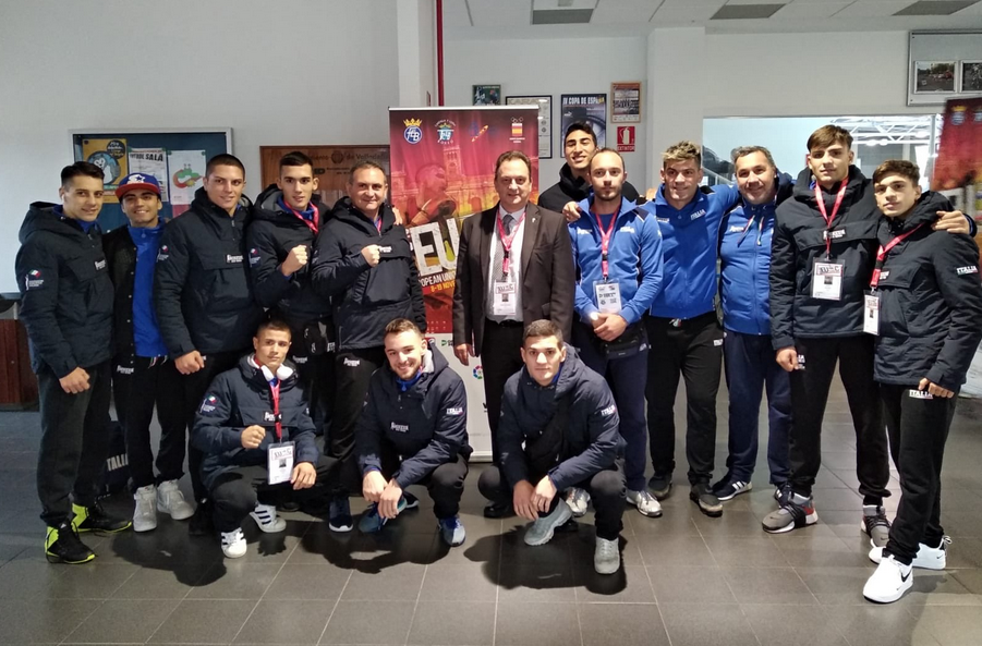 CAMPIONATI UE 2018 – DAY 1 DI SERIO VOLA NEI QUARTI 56 KG, OUT CAPPAI NEI 52 KG #ITABOXING