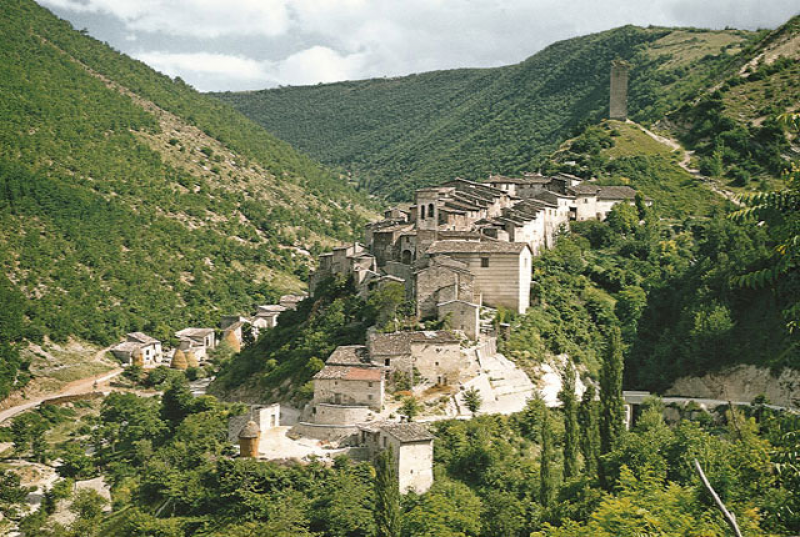 PRESENTATO IL CALENDARIO 2019 DEDICATO ALLA VALNERINA IN RILANCIO SOPO IL SISMA DEL 2016.