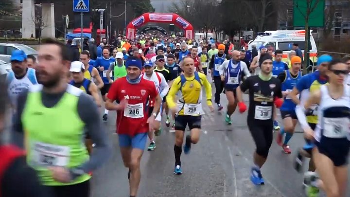 PODISMO, 400 ATLETI ALLA MARATONINA DEL CAMPANILE DI PONTE SAN GIOVANNI