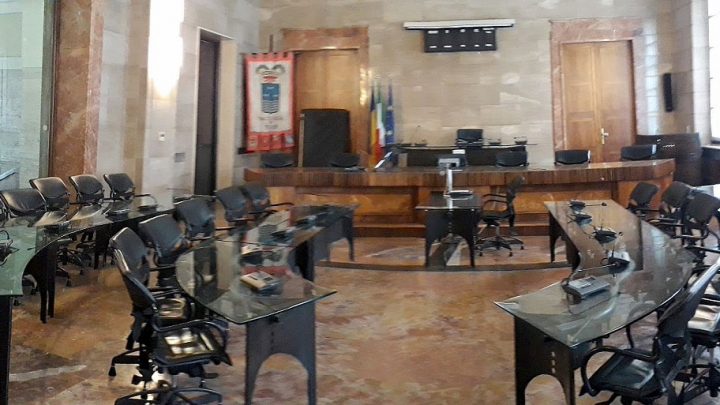 PROVINCIA, SI VOTA PER RINNOVO CONSIGLIO PROVINCIALE: LUNEDI’ LO SPOGLIO.