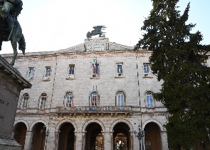 CONTRIBUTO PER IL PALAZZO DELLA PROVINCIA E PREFETTURA DI PERUGIA.