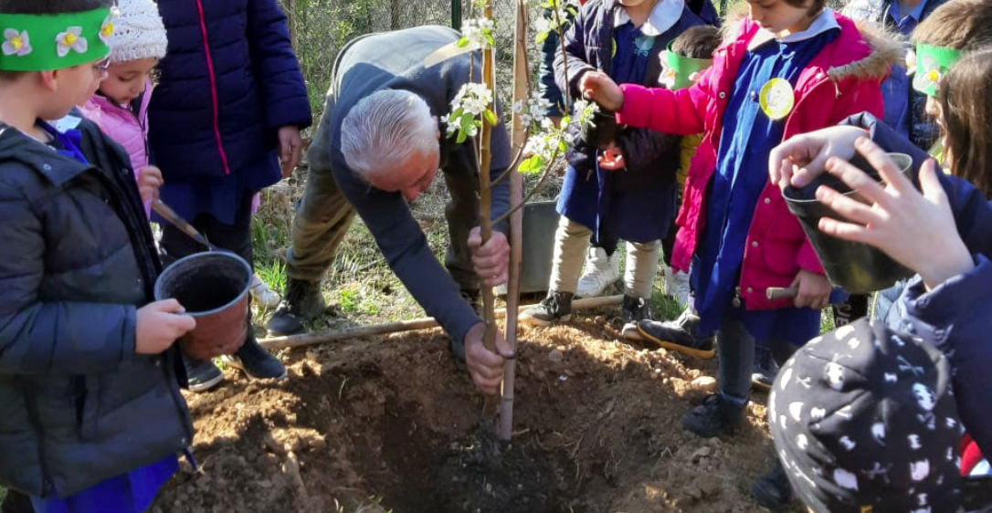 PARRANO, SCUOLA ADERISCE A FRIDAYS FOR FUTURE DI GRETA THUNBERG