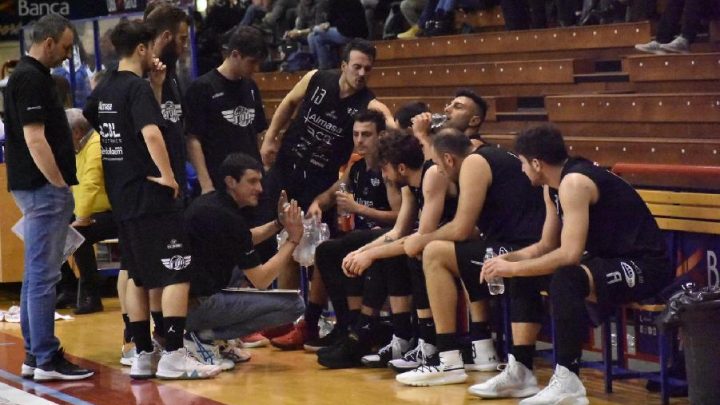 IL BASKET TODI REGOLA ORVIETO E VOLA CON FIDUCIA AI PLAY-OFF