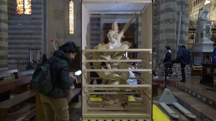 TRASPORTO STATUE DEGLI APOSTOLI E DEI SANTI PATRONI DALL’EX CHIESA DI SANT’AGOSTINO IN DUOMO