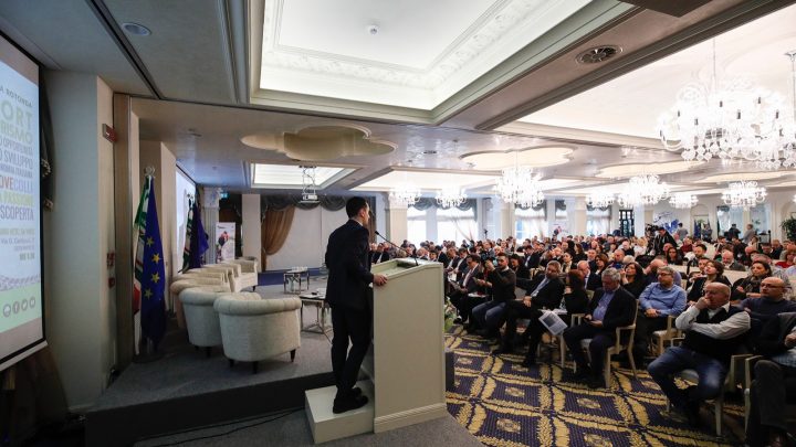 SPORT E TURISMO, BINOMIO OPPORTUNITA’ PER LO SVILUPPO DELL’ECONOMIA ITALIANA. A CESENATICO IN EMILIA ROMAGNA LA TAVOLA ROTONDA FISASCAT CISL