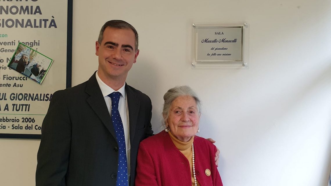 L’UFFICIO DI SEGRETRIA DELL’ASSOCIAZIONE STAMPA UMBRA INTITOLATO ALLA MEMORIA DI MARCELLO MONACALI
