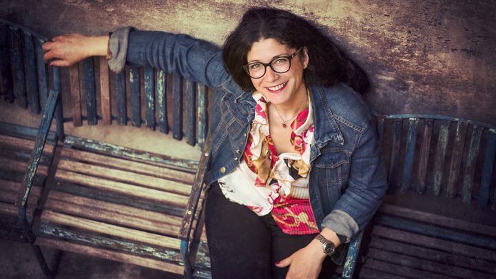 LUGNANO IN TEVERINA, LOREDANA DE PACE PRESENTA SUO LIBRO SU ARTE FOTOGRAFIA PER CHIUSURA MAGGIO DEI LIBRI.
