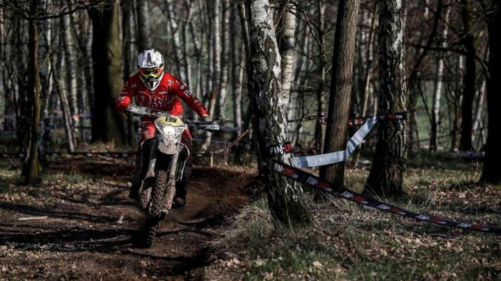 A MAGIONE DOMENICA 12 MAGGIO LA TERZA PROVA DEL CAMPIONATO INTERREGIONALE ENDURO E MINI ENDURO, IN GARA TRECENTO PILOTI TRA CUI OTTANTA NELLA MINI ENDURO CON ETA’ DAGLI 8 AI 12 ANNI