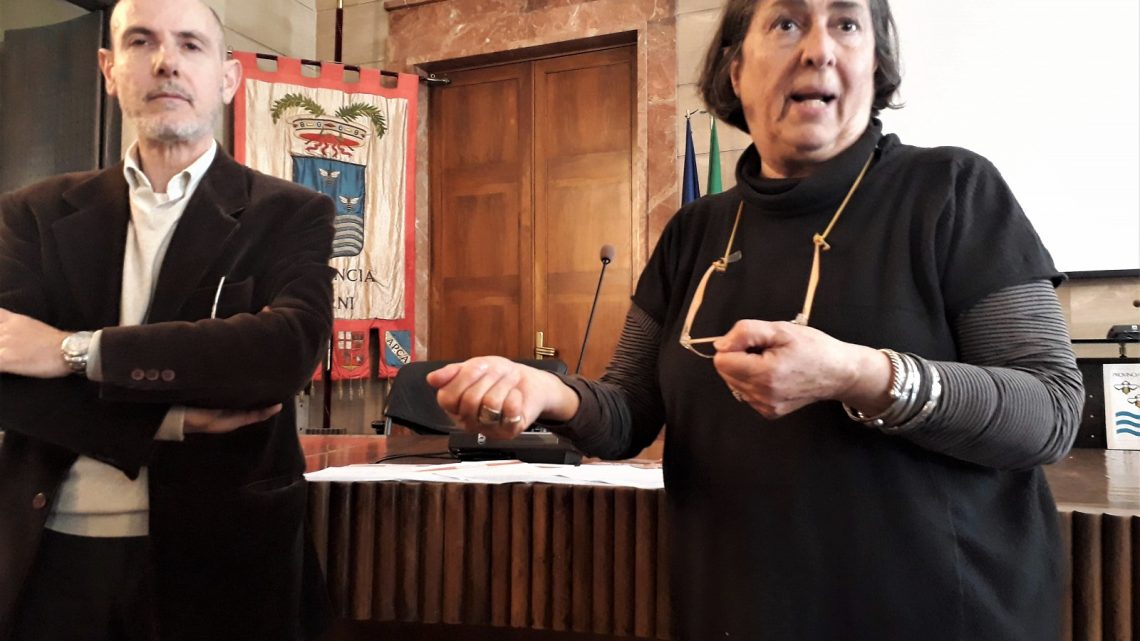 EVENTI, PRESENTATA IN PROVINCIA SECONDA EDIZIONE FESTIVAL FOTOGRAFICO “GUARDARE LONTANO” DI LUGNANO IN TEVERINA: TEMA SARA’ CIBO FRA POPOLAZIONI DEL MONDO