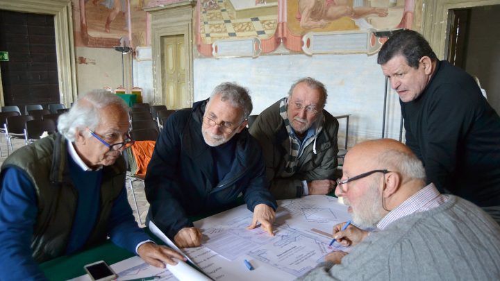 DINO BATTAGLIA  LA PERFEZIONE DEL GRIGIO TRA SACRO E PROFANO