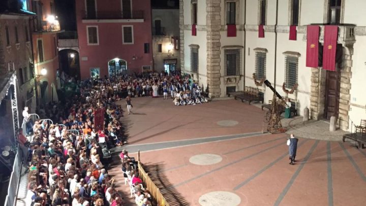 ACQUASPARTA, FESTA DEL RINASCIMENTO: VINCE LA CONTRADA DEL GHETTO, MONTANI: “GRANDE EVENTO PER TURISMO E COESIONE COMUNITÀ” 