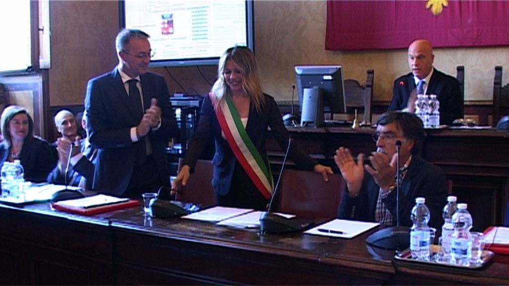 SINDACO TARDANI HA GIURATO LEALTÀ ALLA COSTITUZIONE ITALIANA
