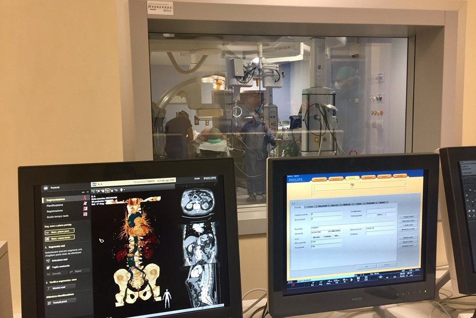 INAUGURATA LA SALA IBRIDA DELL’OSPEDALE DI TERNI ALLA PRESENZA DEL PRESIDENTE FABIO PAPARELLI E DELL’ASSESSORE ALLA SANITÀ ANTONIO BARTOLINI