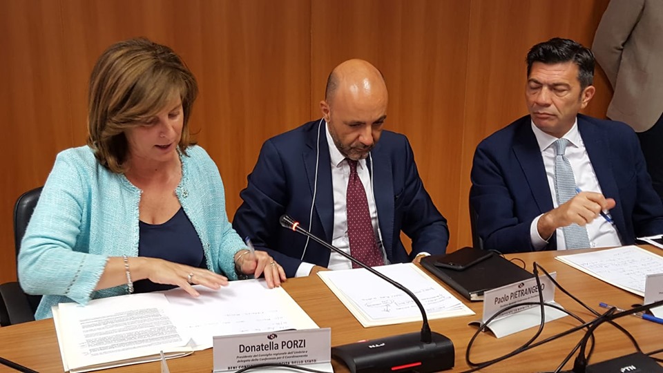 CONFERENZA PRESIDENTI CONSIGLI REGIONALI: PRESIDENTE ASSEMBLEA LEGISLATIVA UMBRIA, PORZI È INTERVENUTA OGGI A NAPOLI AL CONVEGNO: “BENI CONFISCATI. LA RIVINCITA DELLO STATO”