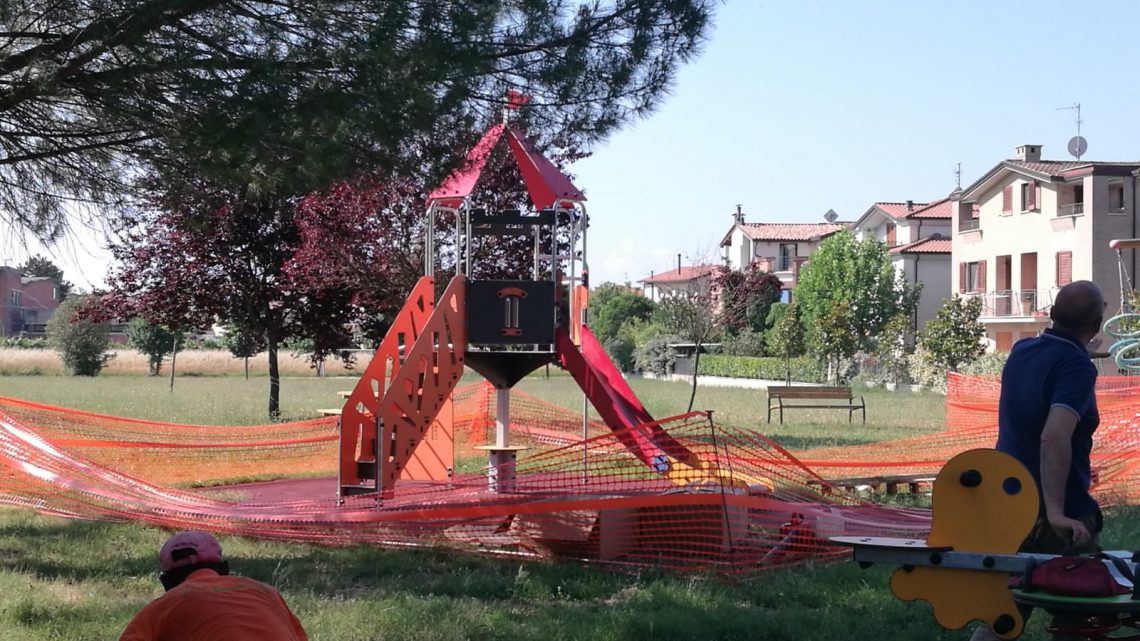 LAVORI PER LA SISTEMAZIONE DELLE AREE GIOCO DI  LARGO PROPERZIO E PIAZZALE TRIESTE  INTERVENTI ANCHE IN VIA MARTIRI DELLE FOIBE AL VIA LA RIQUALIFICAZIONE DELLE ZONE VERDI NELLE SCUOLE 