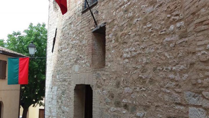 PORTA SANTA CROCE INAUGURA LA SUA LOCANDA. L’APPUNTAMENTO È DOMENICA 4 AGOSTO ALLE 18.30 IN VIA TULLIO PONTANI