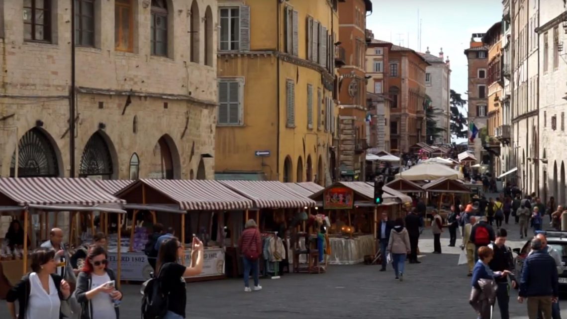 NELL’ACROPOLI PERUGINA TORNA LO SBARACCO, FESTA DEL PICCOLO COMMERCIO