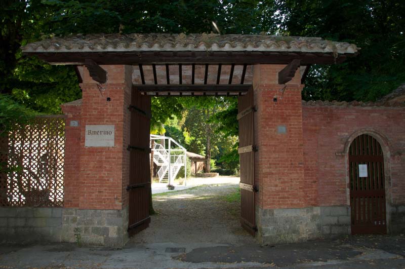 ACQUASPARTA, RIFIUTI: STUDENTI RIPULISCONO AREA FONTI AMERINO